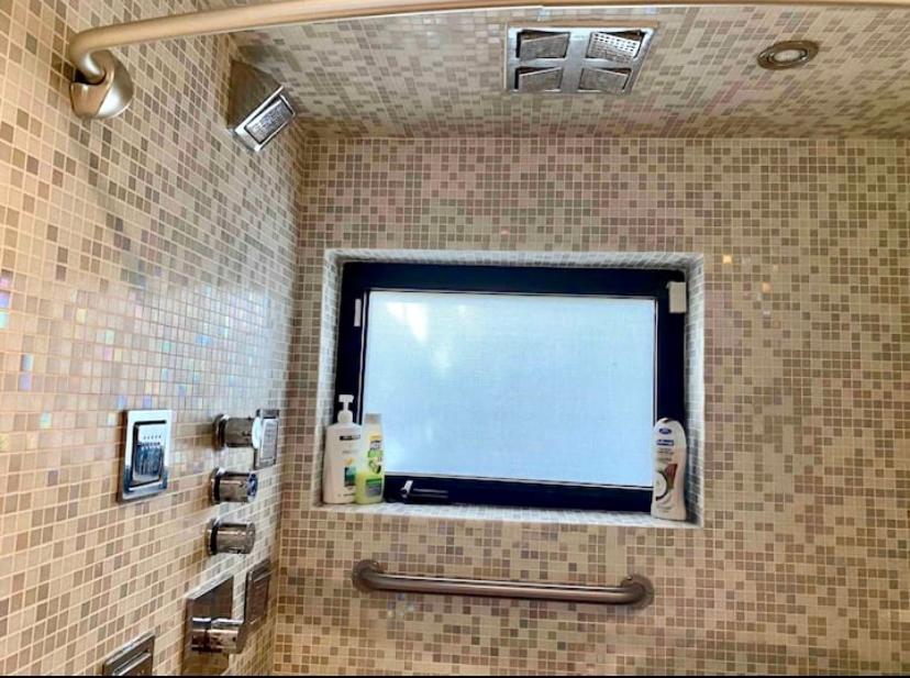 Entire Private Beautiful 2 Bedroom Plus Den House With Gated Front&Back Yard And Free Parking 10Min Drive To Miami Beach Buitenkant foto