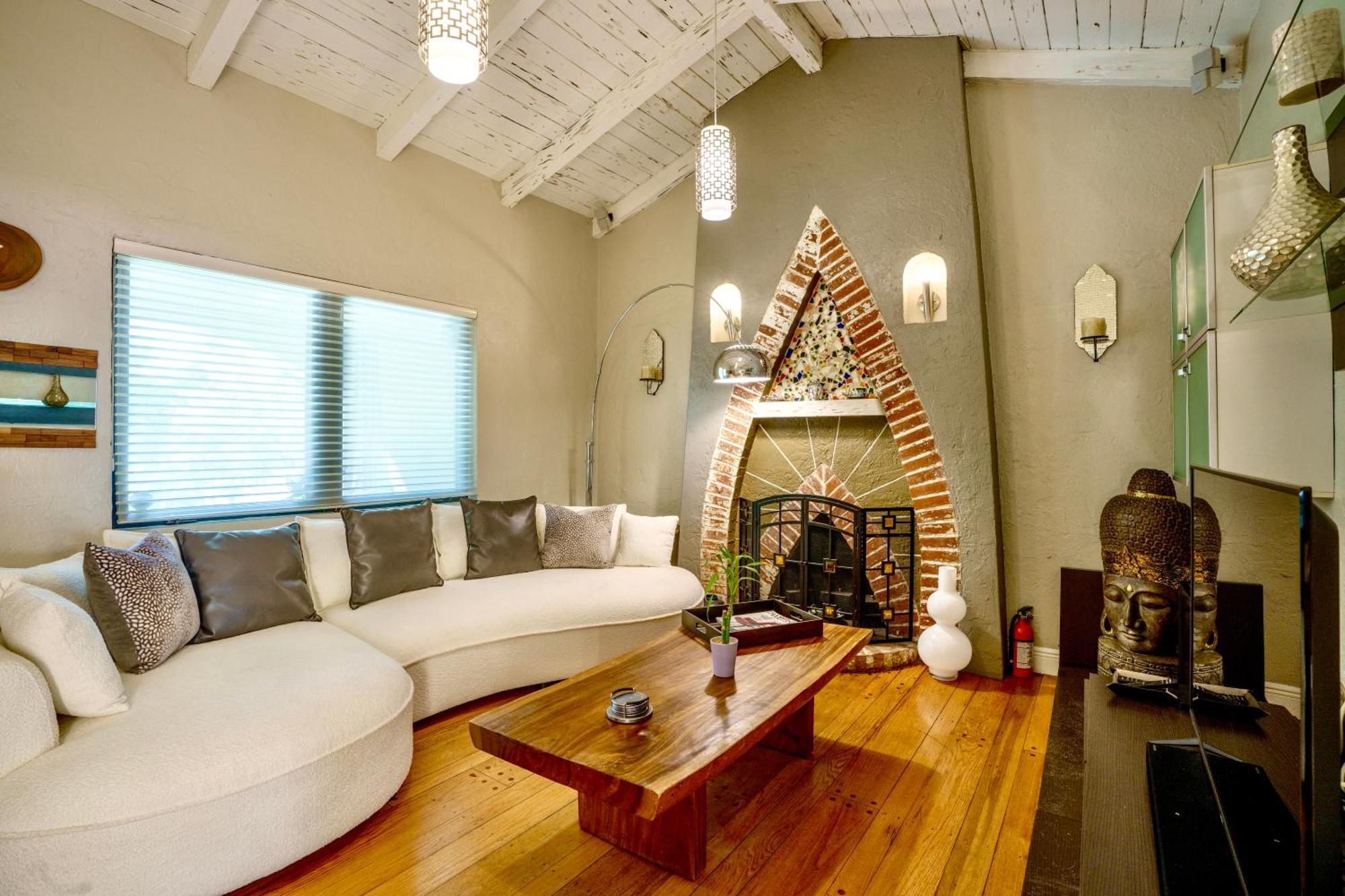 Entire Private Beautiful 2 Bedroom Plus Den House With Gated Front&Back Yard And Free Parking 10Min Drive To Miami Beach Buitenkant foto