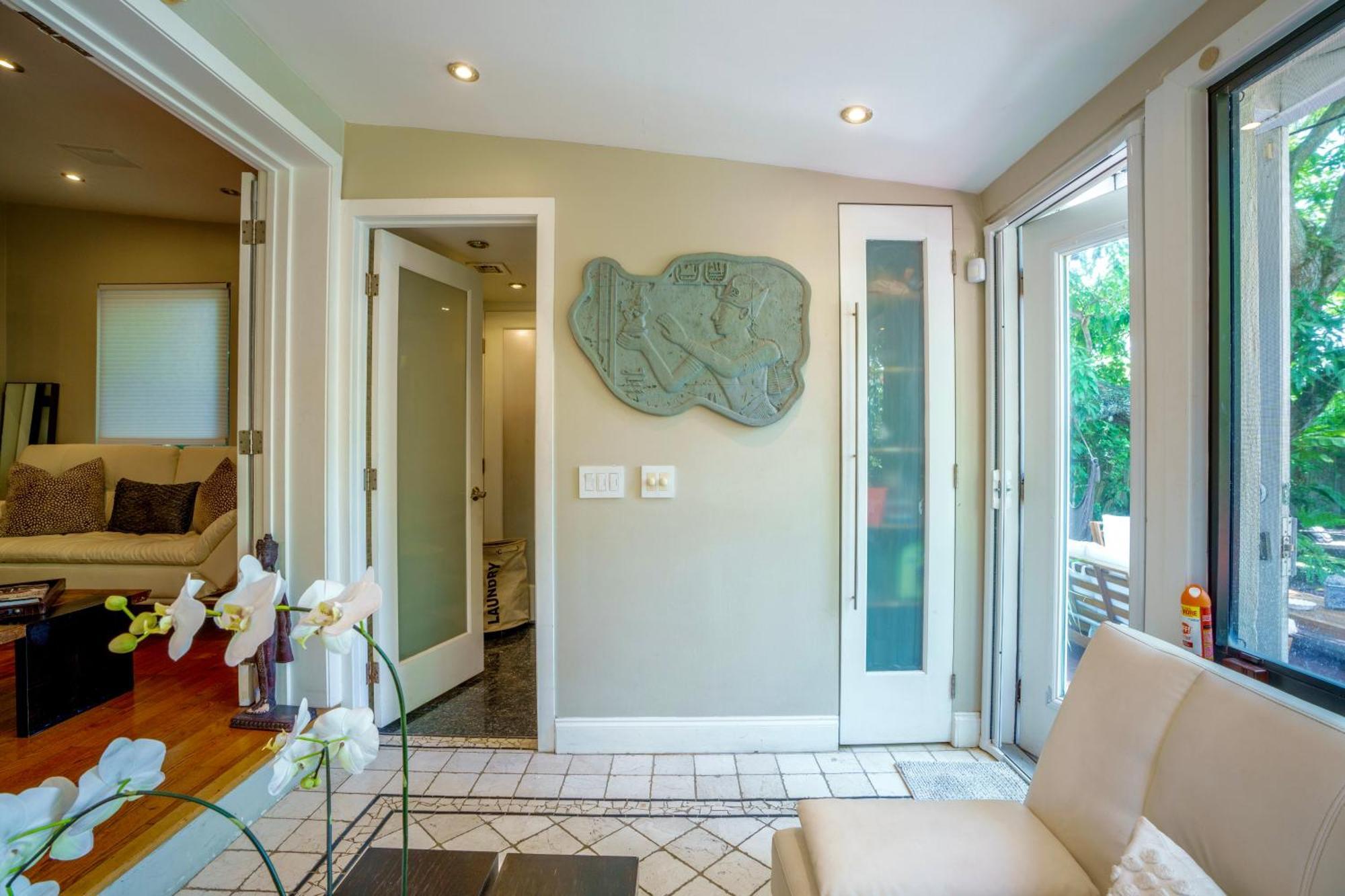 Entire Private Beautiful 2 Bedroom Plus Den House With Gated Front&Back Yard And Free Parking 10Min Drive To Miami Beach Buitenkant foto