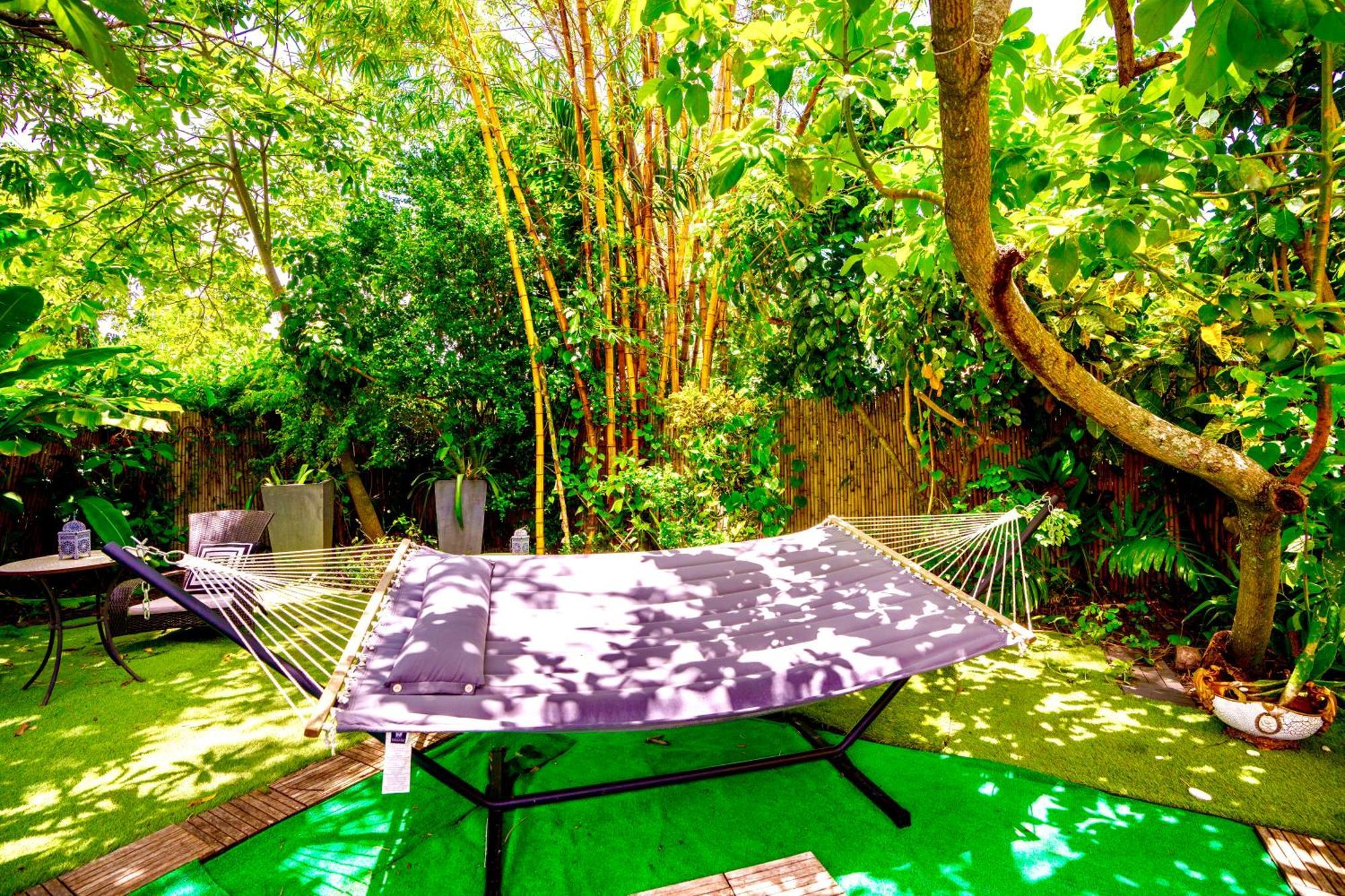Entire Private Beautiful 2 Bedroom Plus Den House With Gated Front&Back Yard And Free Parking 10Min Drive To Miami Beach Buitenkant foto